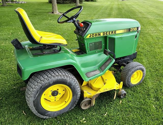 Image of John Deere 316 equipment image 1