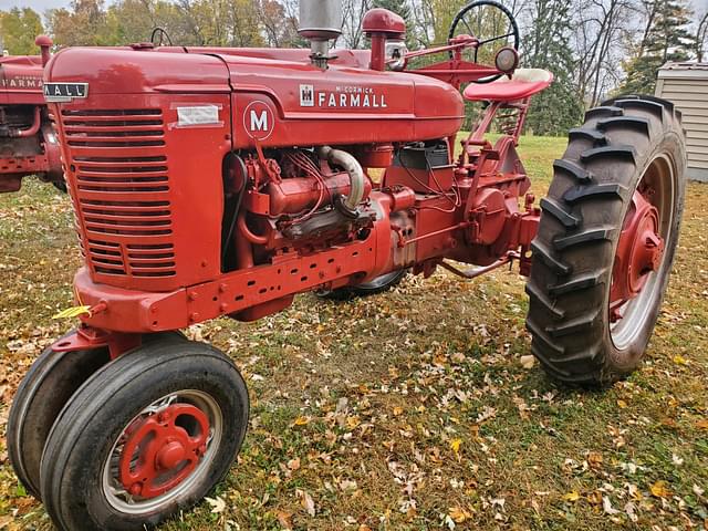 Image of Farmall M equipment image 2