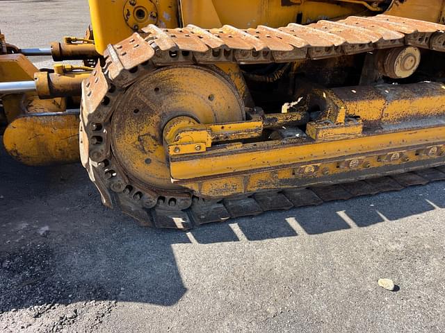 Image of International TD8 equipment image 4