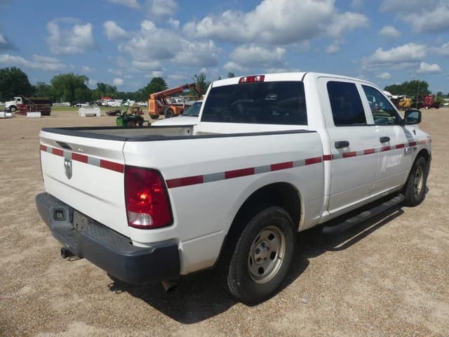 Image of Dodge Ram 1500 equipment image 2