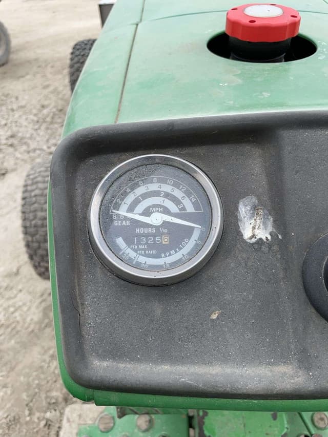 Image of John Deere 850 equipment image 3