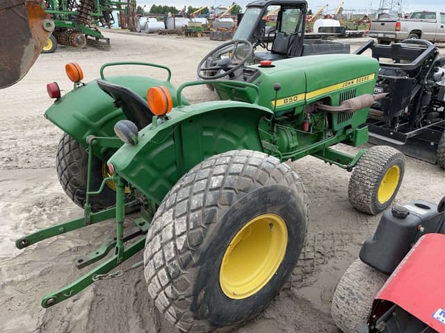 Image of John Deere 850 equipment image 2