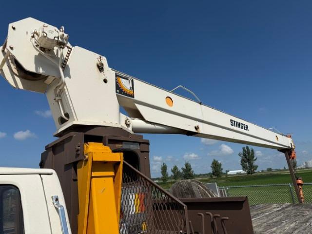 Image of Ford F-8000 equipment image 2