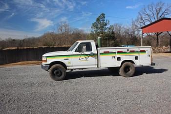 1995 Ford Super Duty Equipment Image0