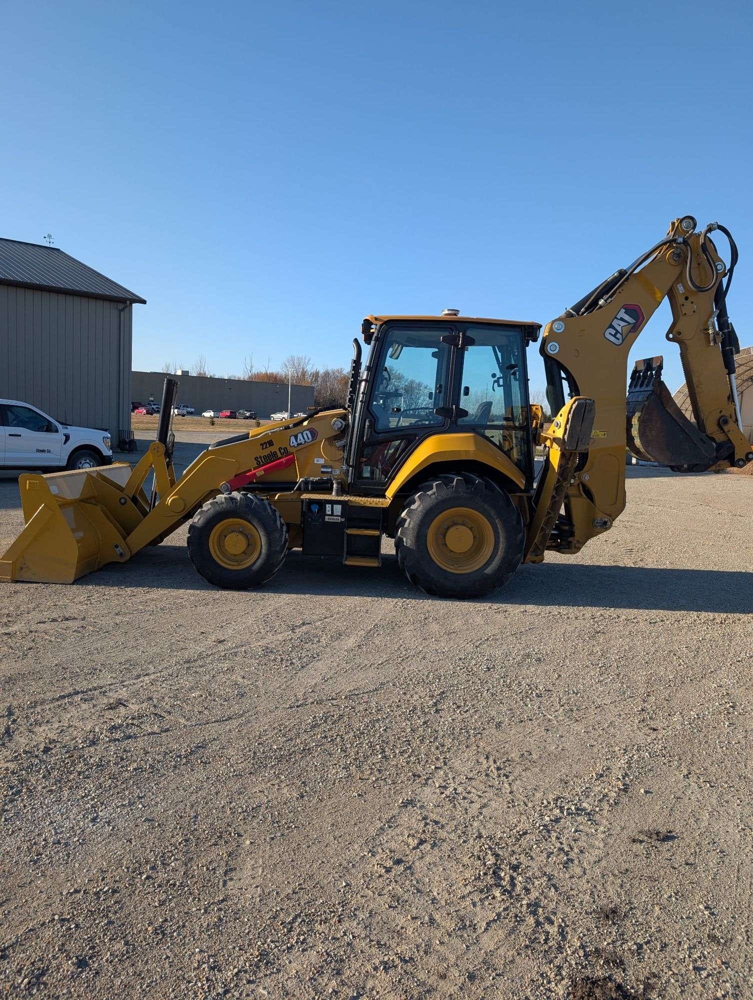 2021 Caterpillar 440 Equipment Image0