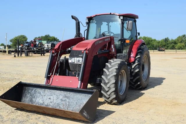 Image of Case IH Farmall 120C equipment image 1