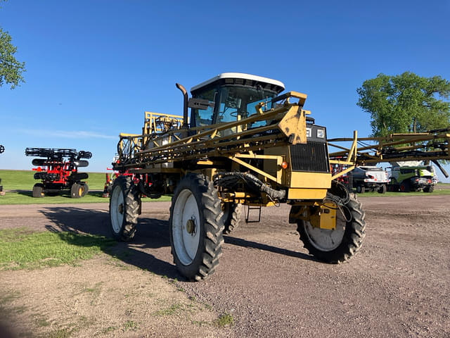 Image of Ag-Chem RoGator 854 equipment image 3