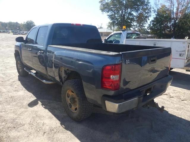 Image of Chevrolet 2500HD equipment image 3