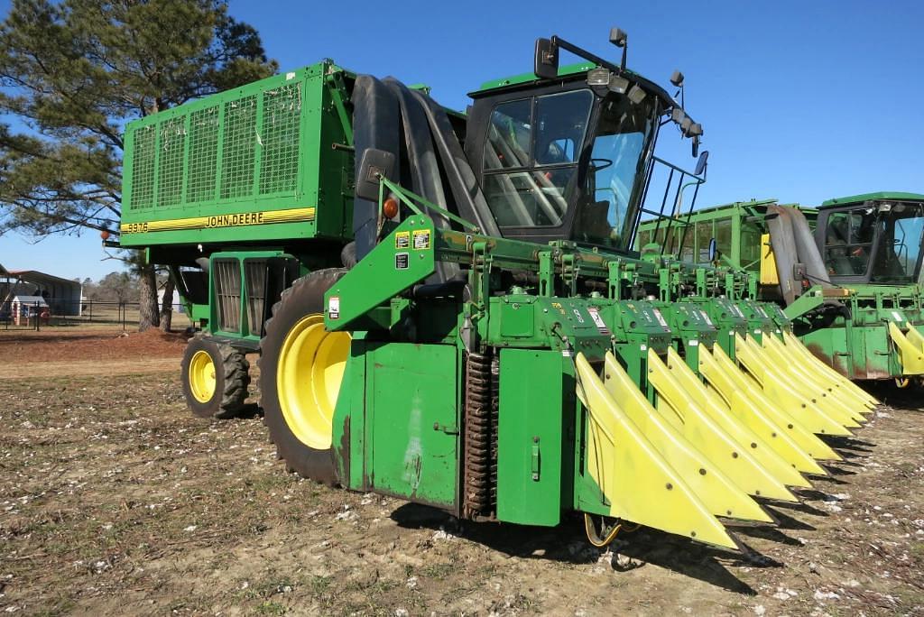 Image of John Deere 9976 Primary image