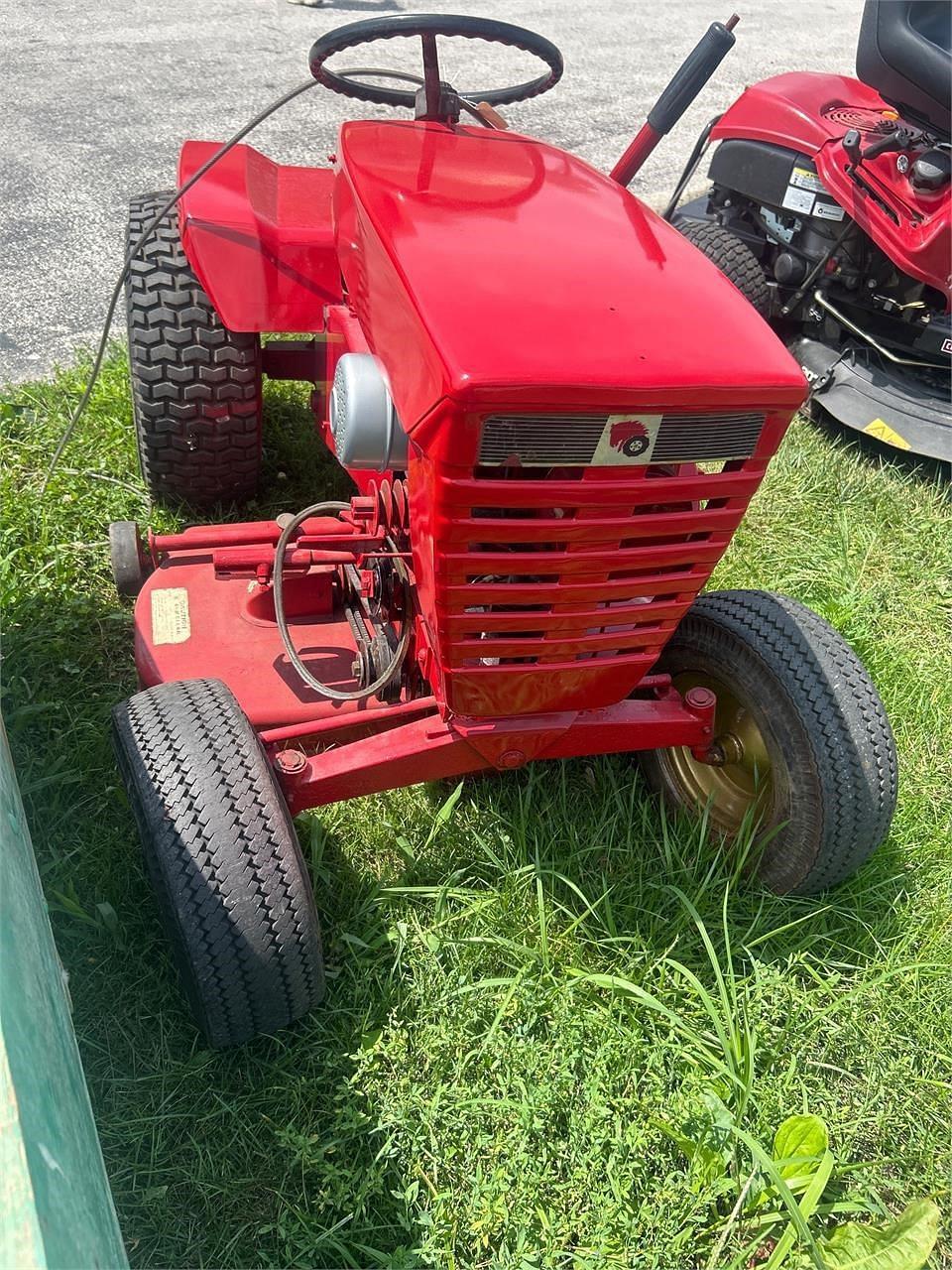 Image of Wheel Horse 856 Primary image