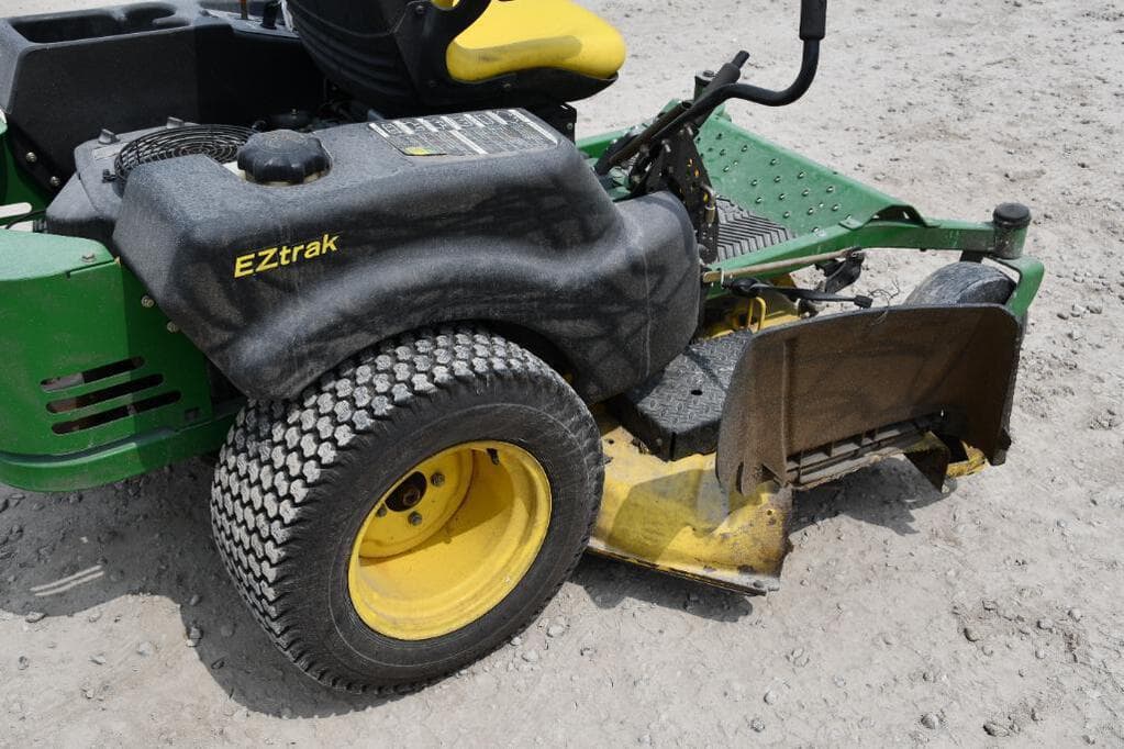 Tractor Zoom John Deere Z465