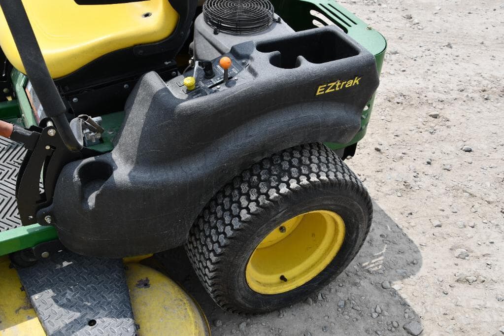 Tractor Zoom John Deere Z465