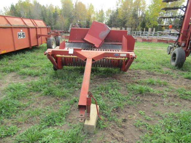 Image of New Holland 144 equipment image 2