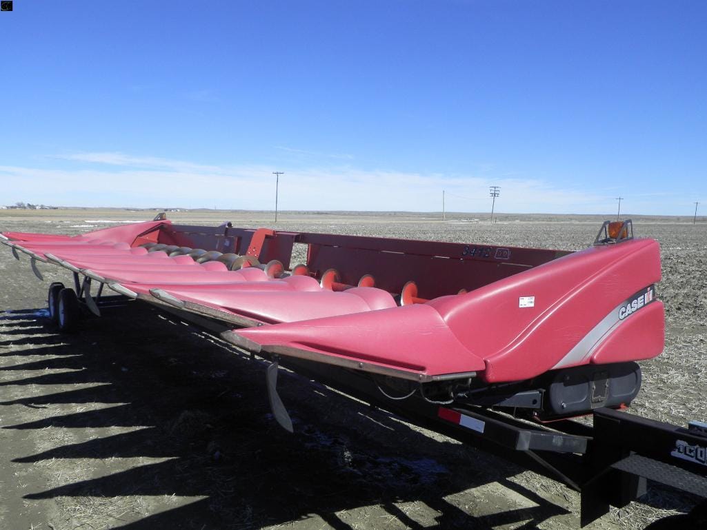 Case IH 3412 Equipment Image0
