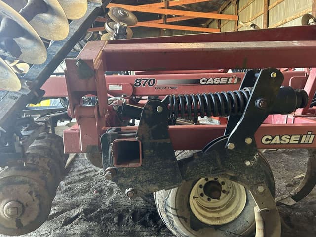 Image of Case IH Ecolo-Tiger 870 equipment image 4