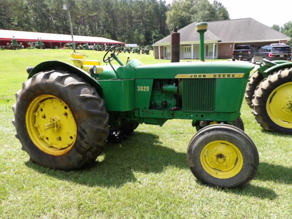 Main image John Deere 3020