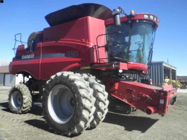 Image of Case IH 8120 equipment image 2