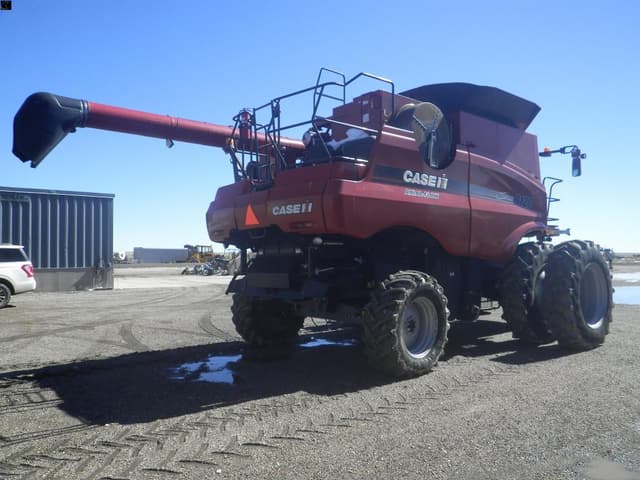 Image of Case IH 8120 equipment image 4