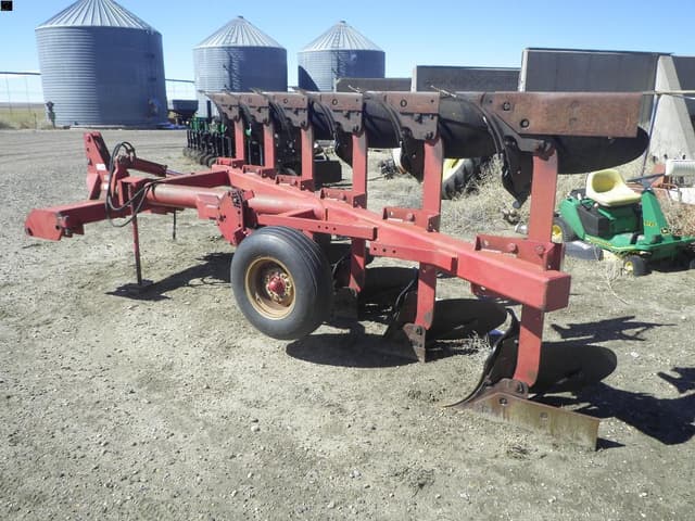 Image of Case IH 165 equipment image 1