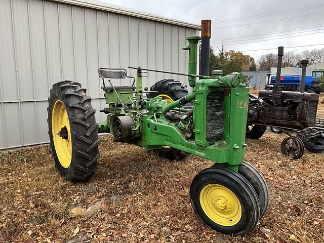 Image of John Deere A equipment image 1