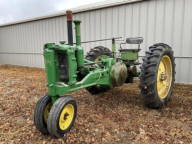 Image of John Deere A equipment image 3