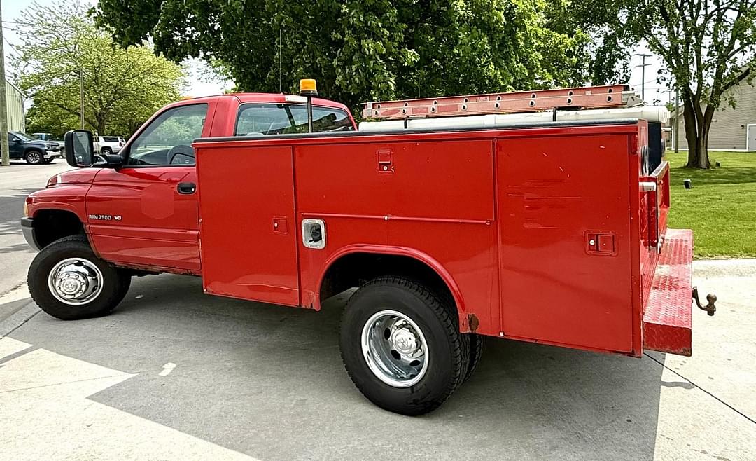 Image of Dodge Ram 3500 Primary image