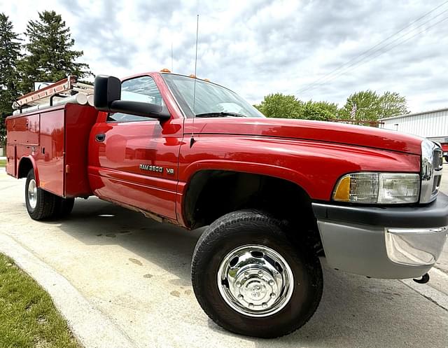 Image of Dodge Ram 3500 equipment image 1
