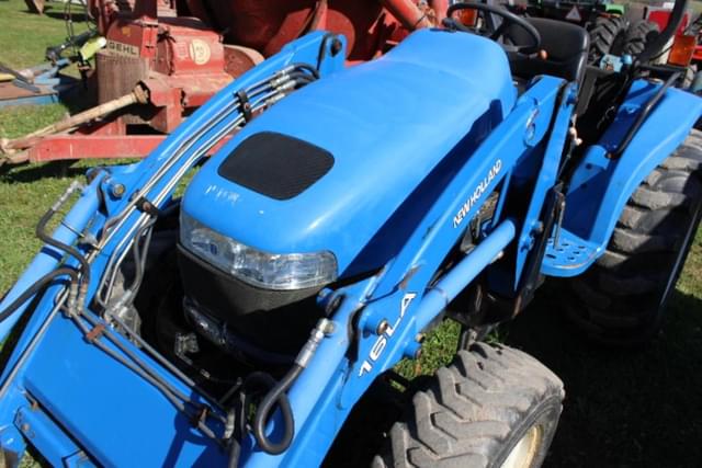 Image of New Holland TC40 equipment image 4