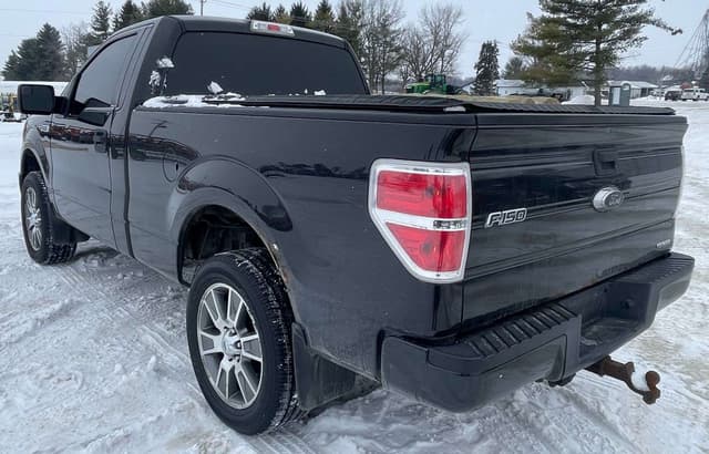 Image of Ford F-150 equipment image 2