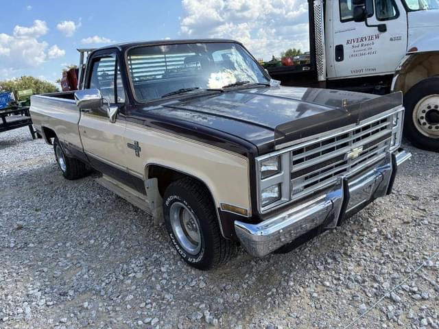 Image of Chevrolet C10 equipment image 1