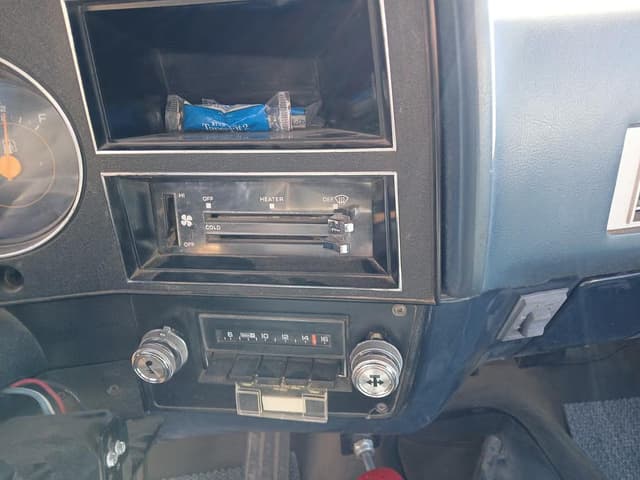 Image of Chevrolet Custom Deluxe 30 equipment image 4