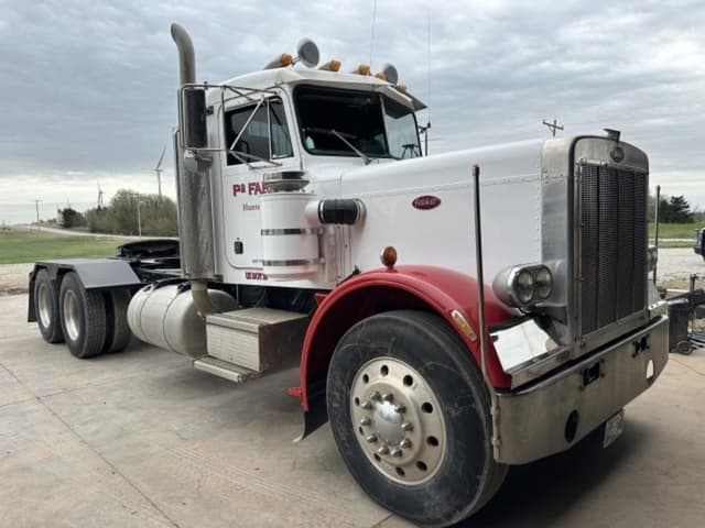 Image of Peterbilt 359 equipment image 2