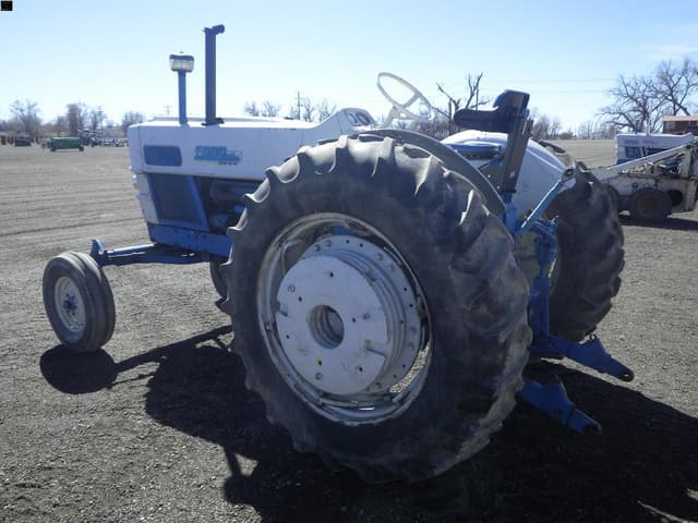 Image of Ford 6000 equipment image 2