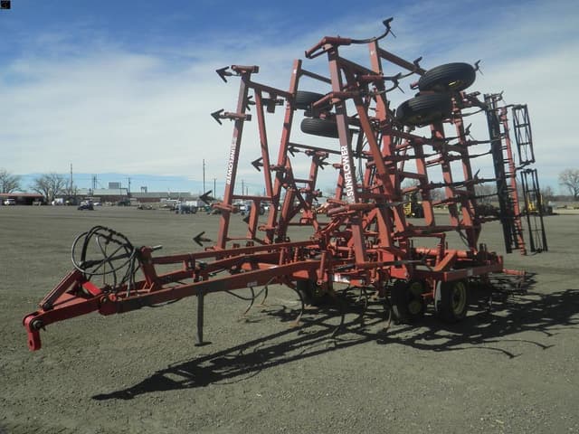 Image of Sunflower 5033 equipment image 1