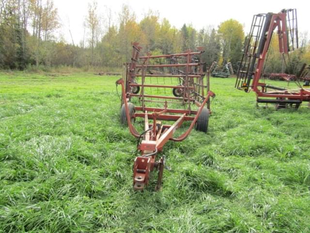 Image of Melroe 403 equipment image 2