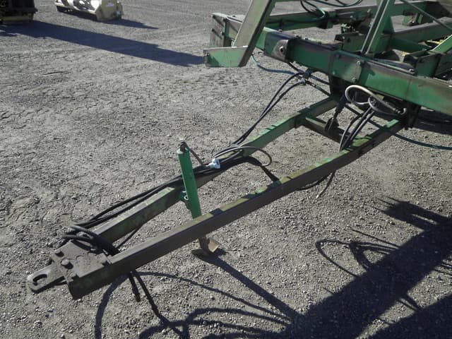 Image of John Deere 230 equipment image 4