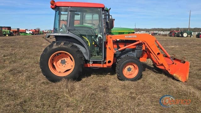 Image of Kubota L3430 equipment image 3