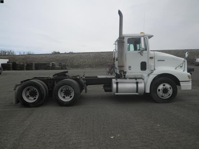 Image of International 9200 equipment image 3