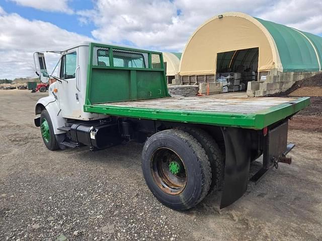 Image of International 4700 equipment image 3