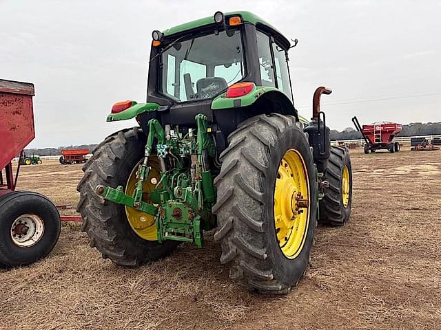 Image of John Deere 6155M equipment image 2