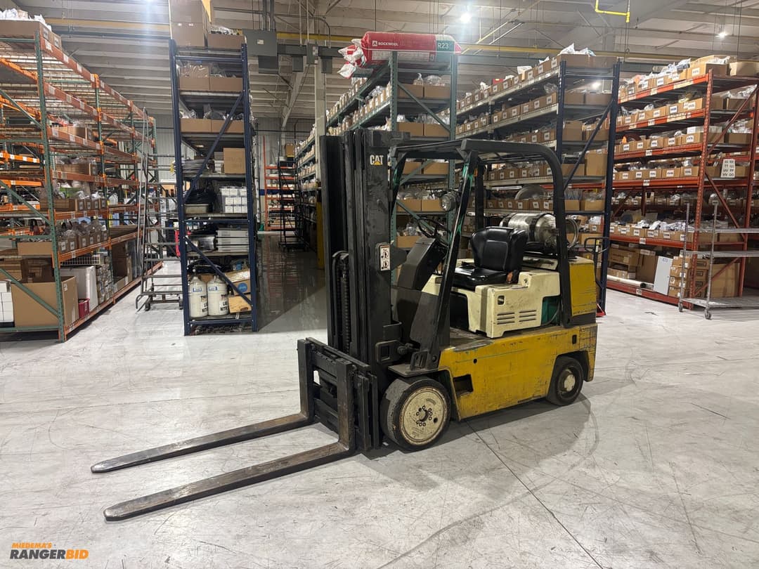 Image of Mitsubishi FGC35  Primary image