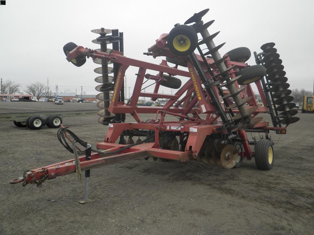 Sunflower 1434 Equipment Image0