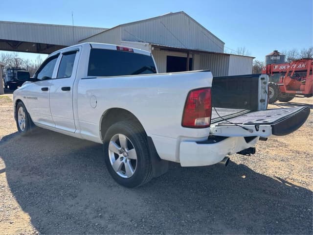 Image of Dodge Ram 1500 equipment image 1