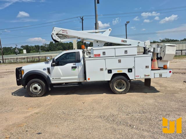 Image of Ford F-250 equipment image 3