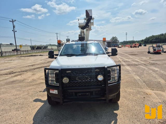 Image of Ford F-250 equipment image 1