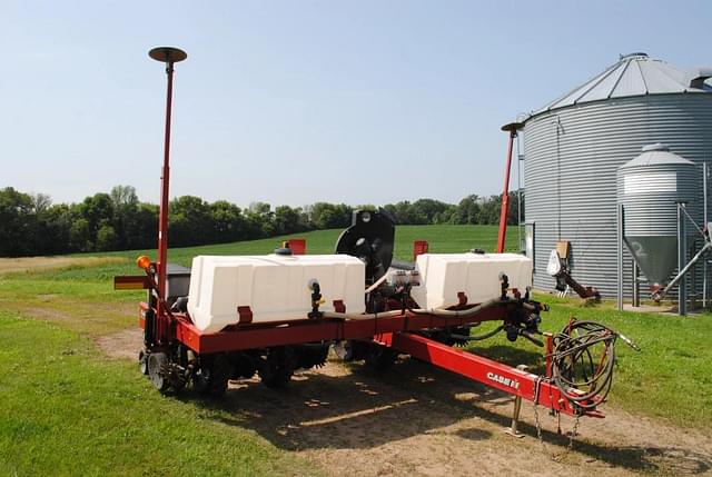 Image of Case IH 1220 equipment image 2