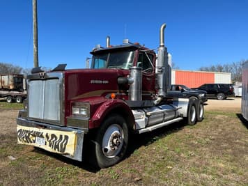 Main image Western Star 4964F