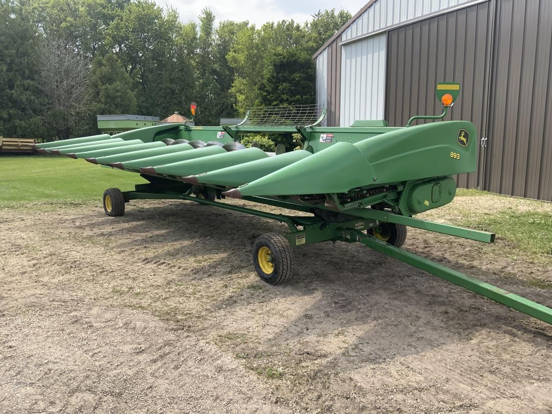 Image of John Deere 893 Primary image