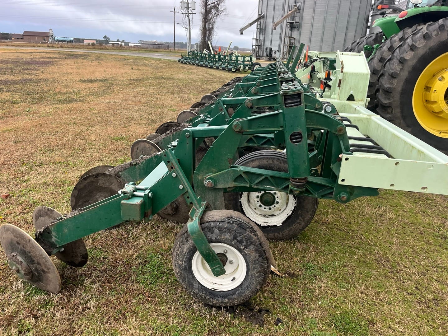 KMC 6800 Equipment Image0