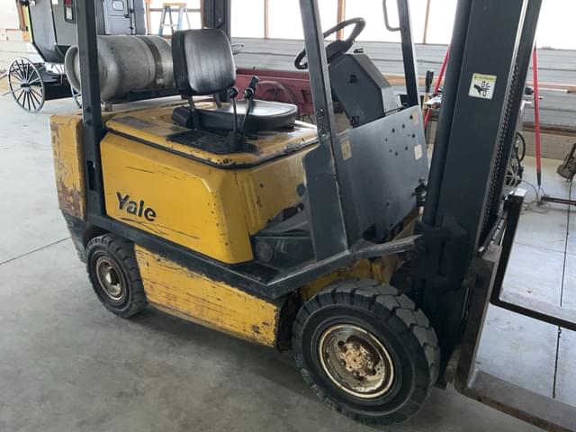 Image of Yale GLP040AFNUAF084 equipment image 1